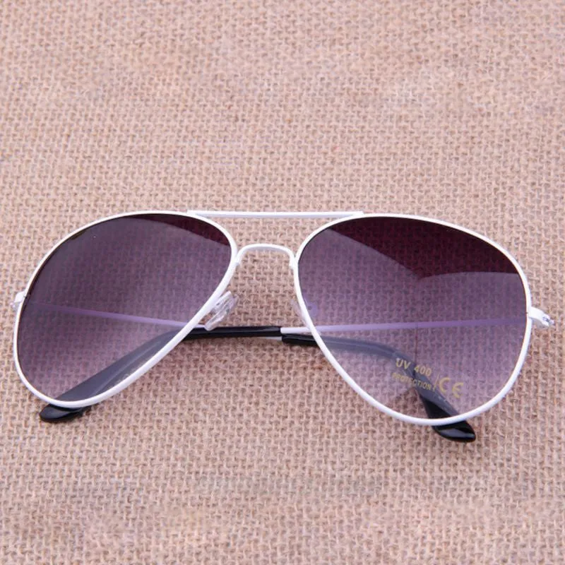 Gafas de sol Classic Sun glasses Vintage Metal frame Sunglasses Men Women Stylish Bat Mirror Eyewear