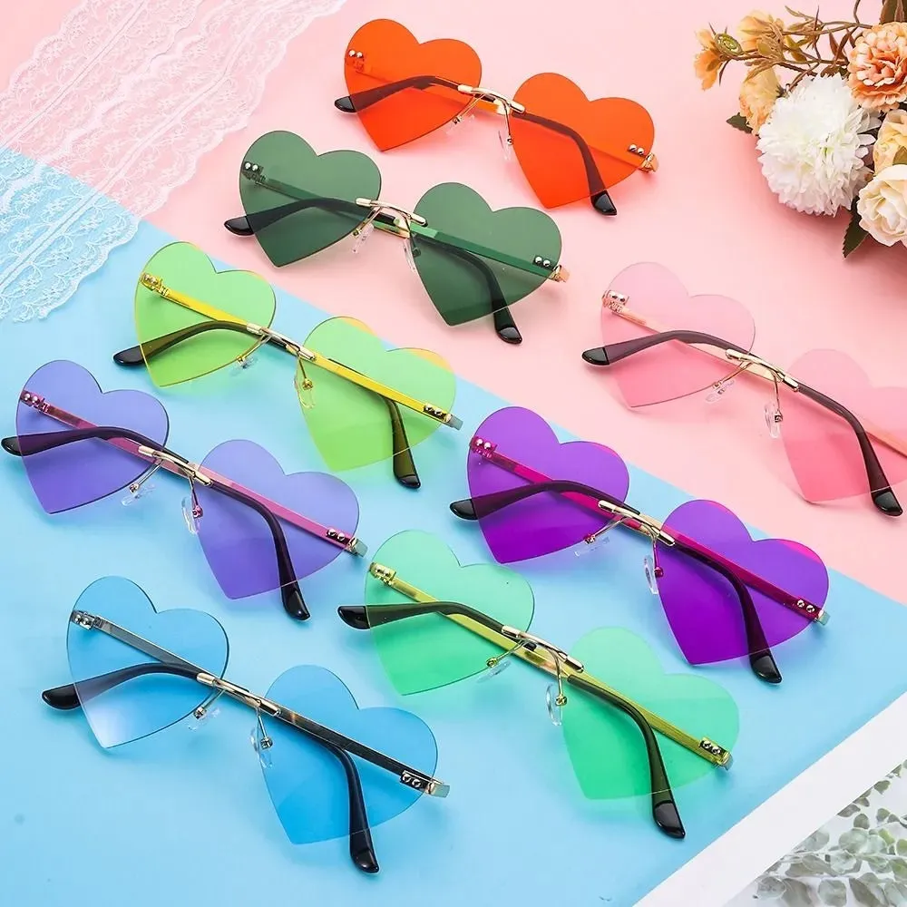 Rimless Heart Sunglasses Vintage Metal Sun Glasses for Women Trendy Heart-Shaped Glasses Fashion Hippie Glasses for Party